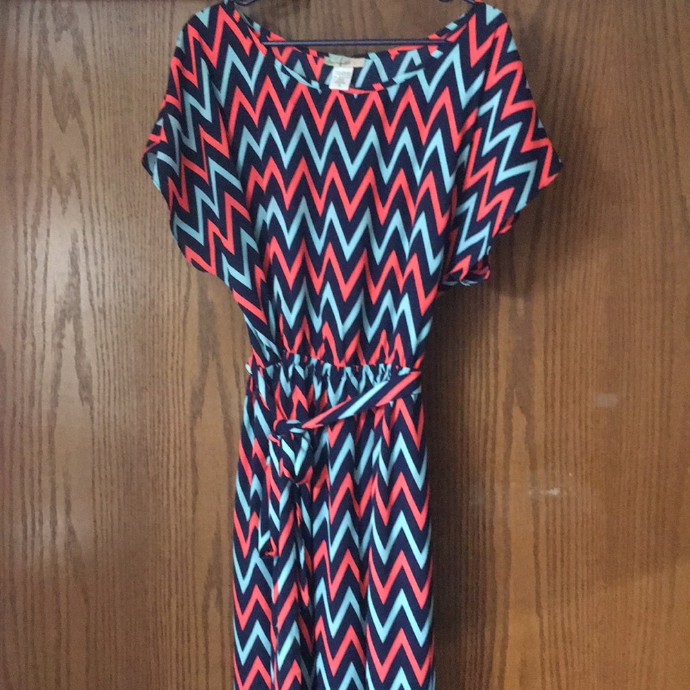 FUN chevron dress
